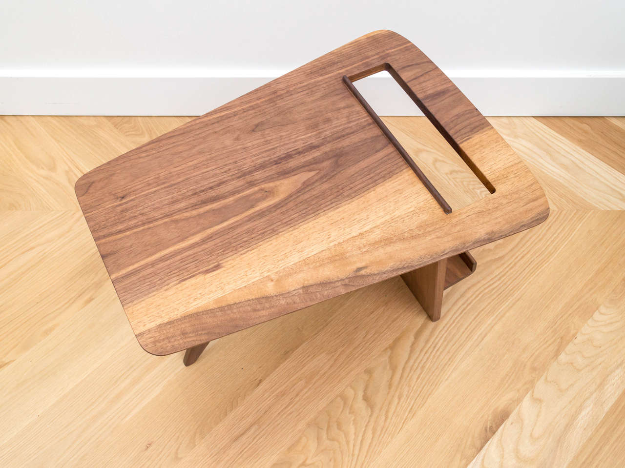 Jens Risom Magazine Table 2